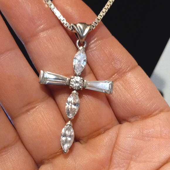 925 cross pendant - Picture 3 of 7